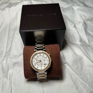 MICHAEL KORS WATCH GOLD AND SILVER